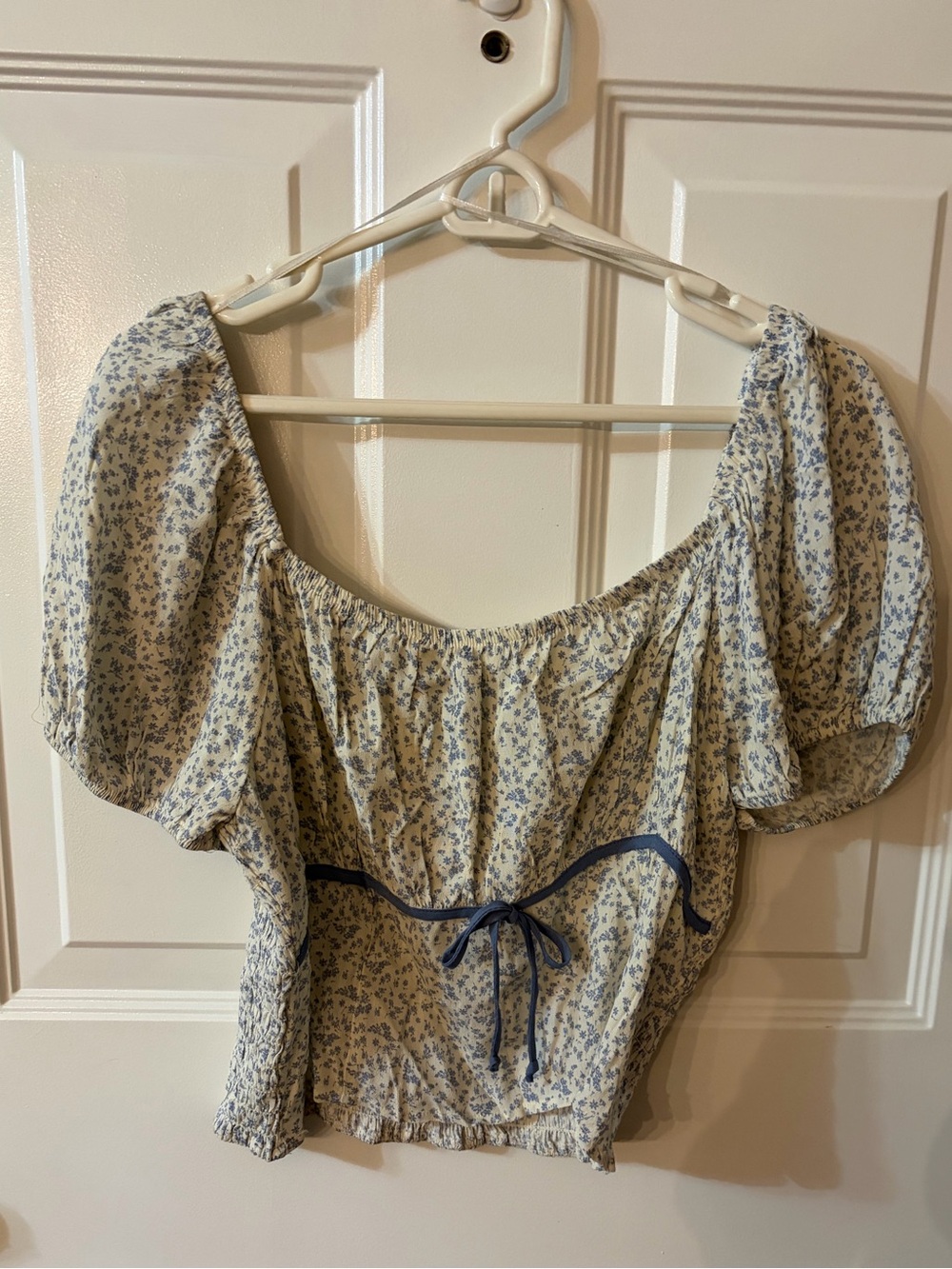 Sienna Sky Cream Top with Blue Floral Print